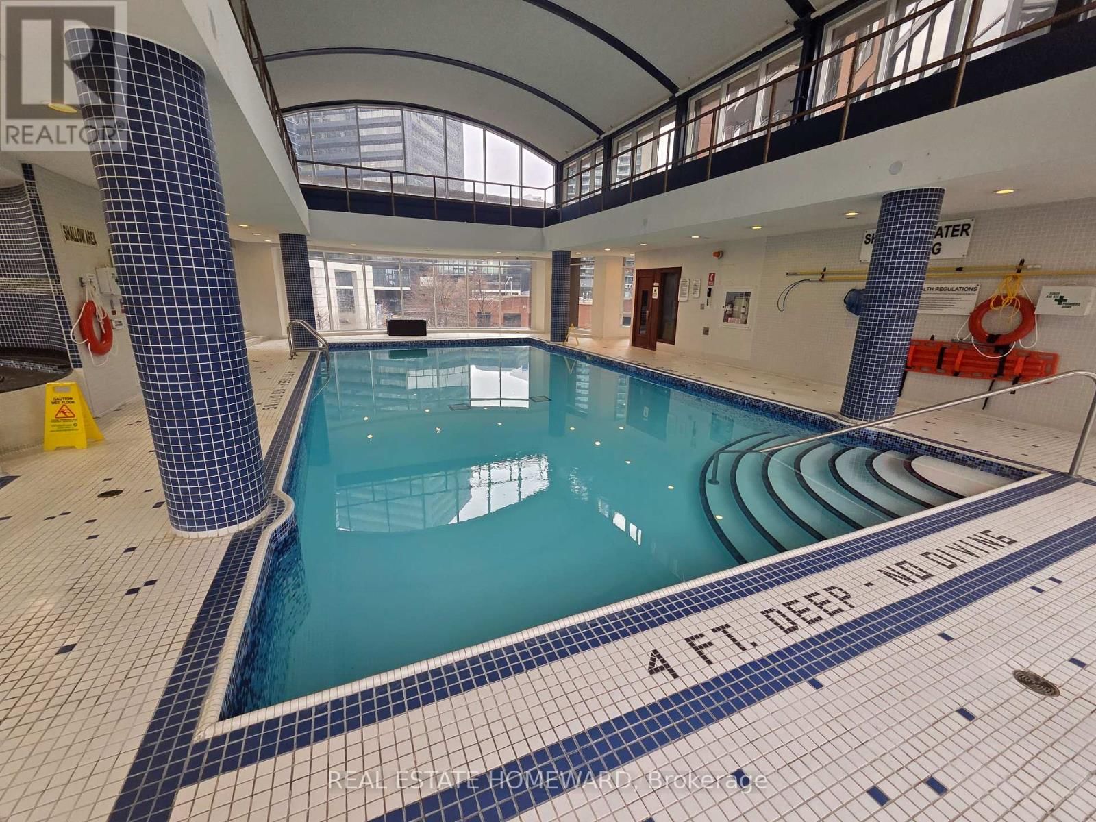 402 - 23 SHEPPARD AVENUE EAST Image 18