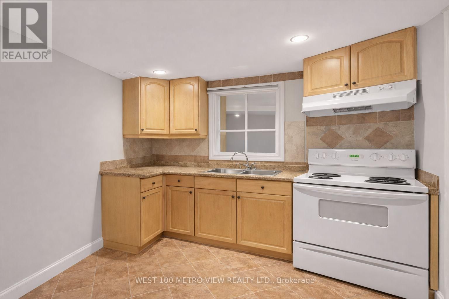 1733 DUFFERIN STREET Image 23