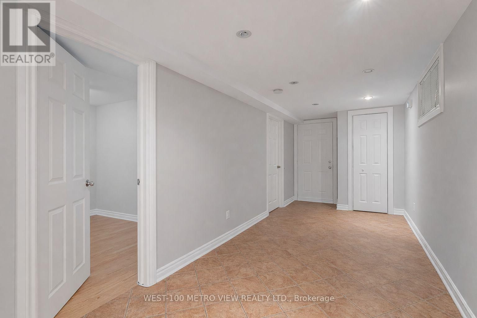 1733 DUFFERIN STREET Image 24