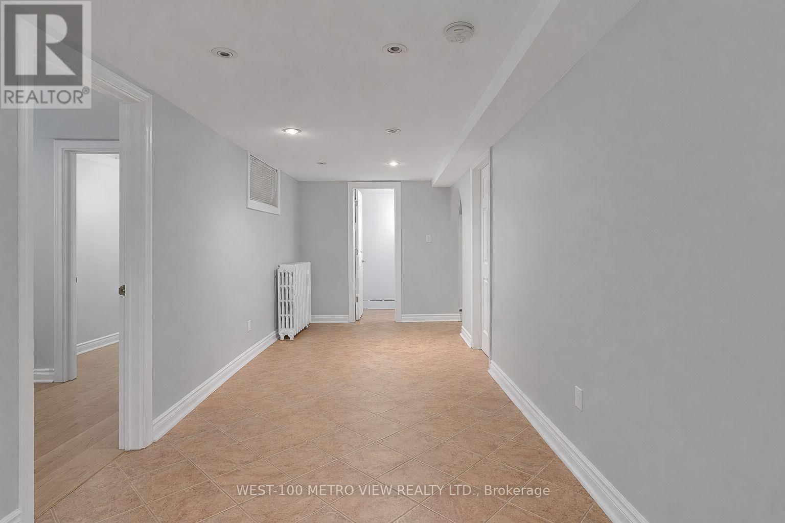 1733 DUFFERIN STREET Image 25