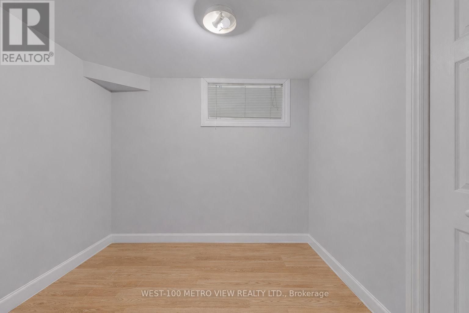 1733 DUFFERIN STREET Image 26