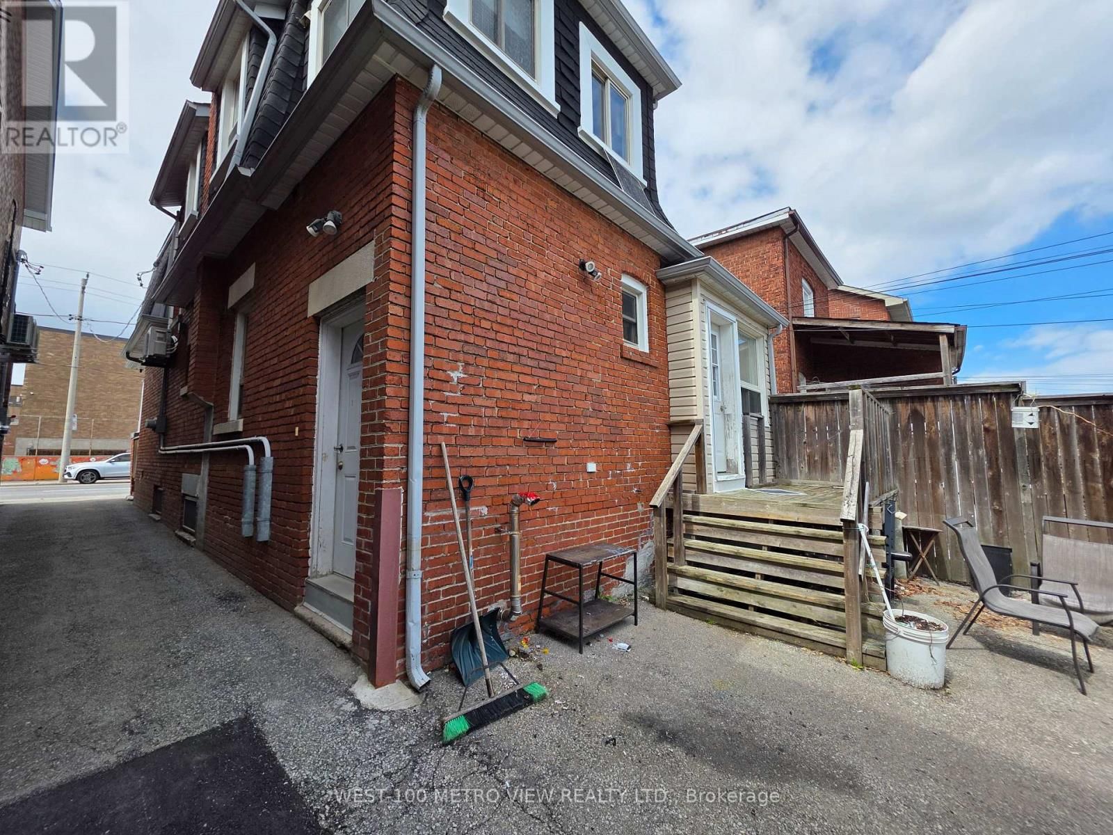 1733 DUFFERIN STREET Image 28