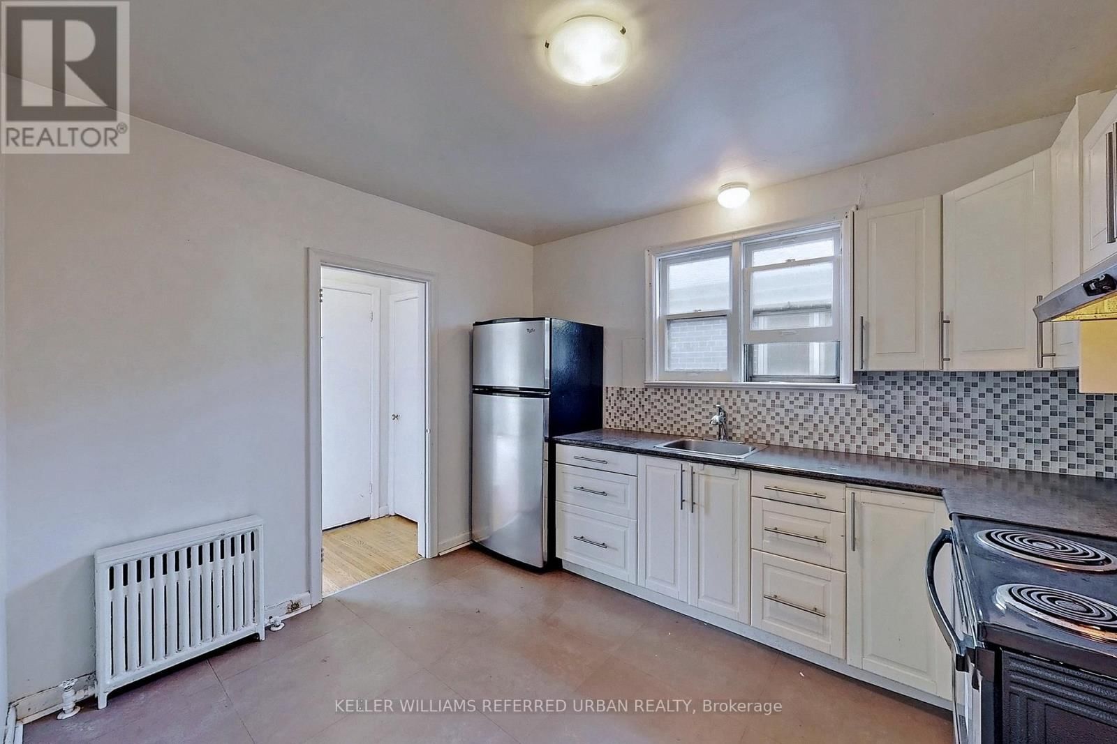 80 LANARK AVENUE Image 12