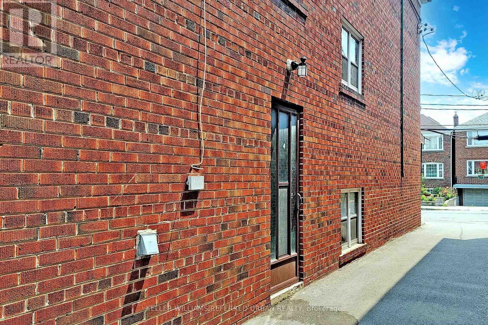 80 LANARK AVENUE Image 16