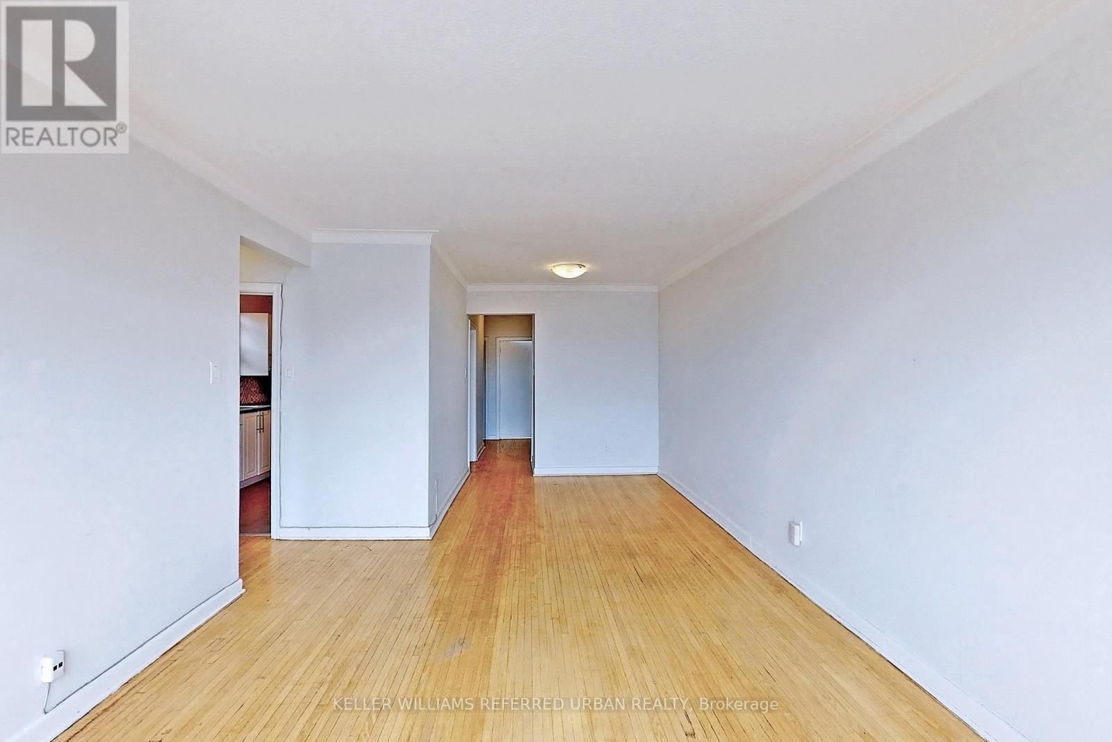 80 LANARK AVENUE Image 8