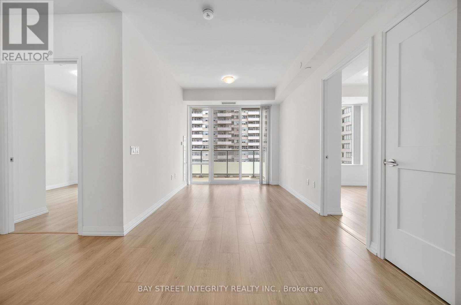 1720 - 50 DUNFIELD AVENUE Image 12