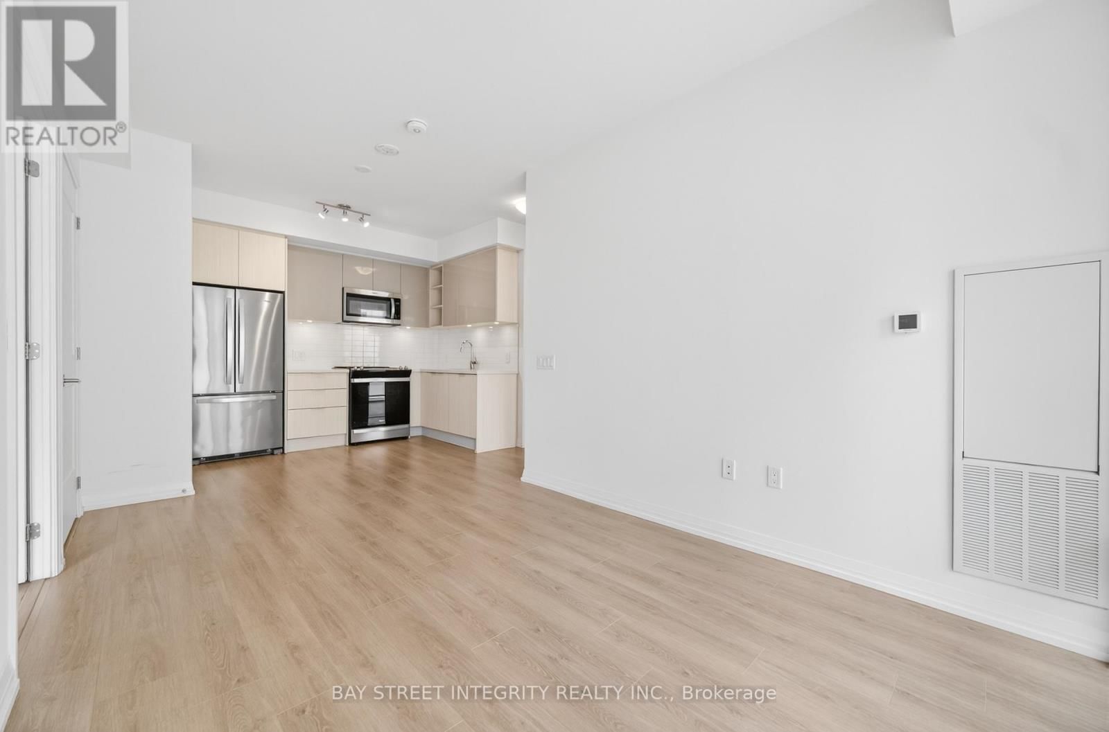 1720 - 50 DUNFIELD AVENUE Image 14