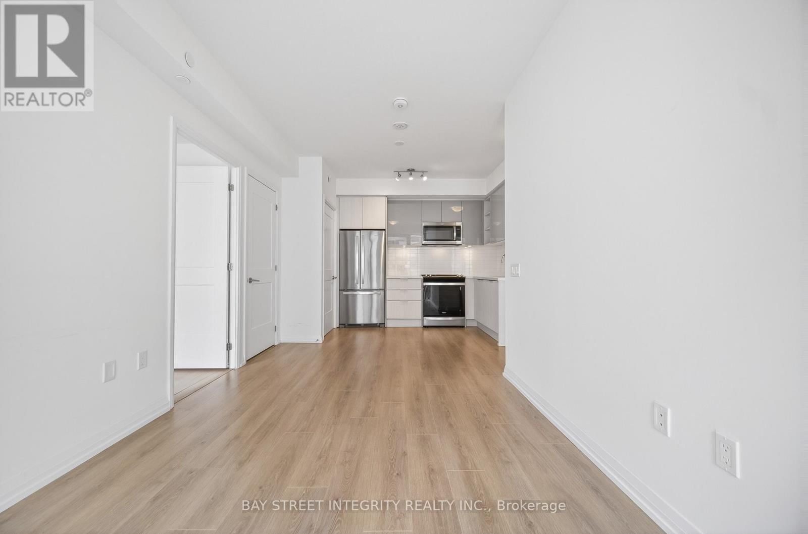 1720 - 50 DUNFIELD AVENUE Image 16