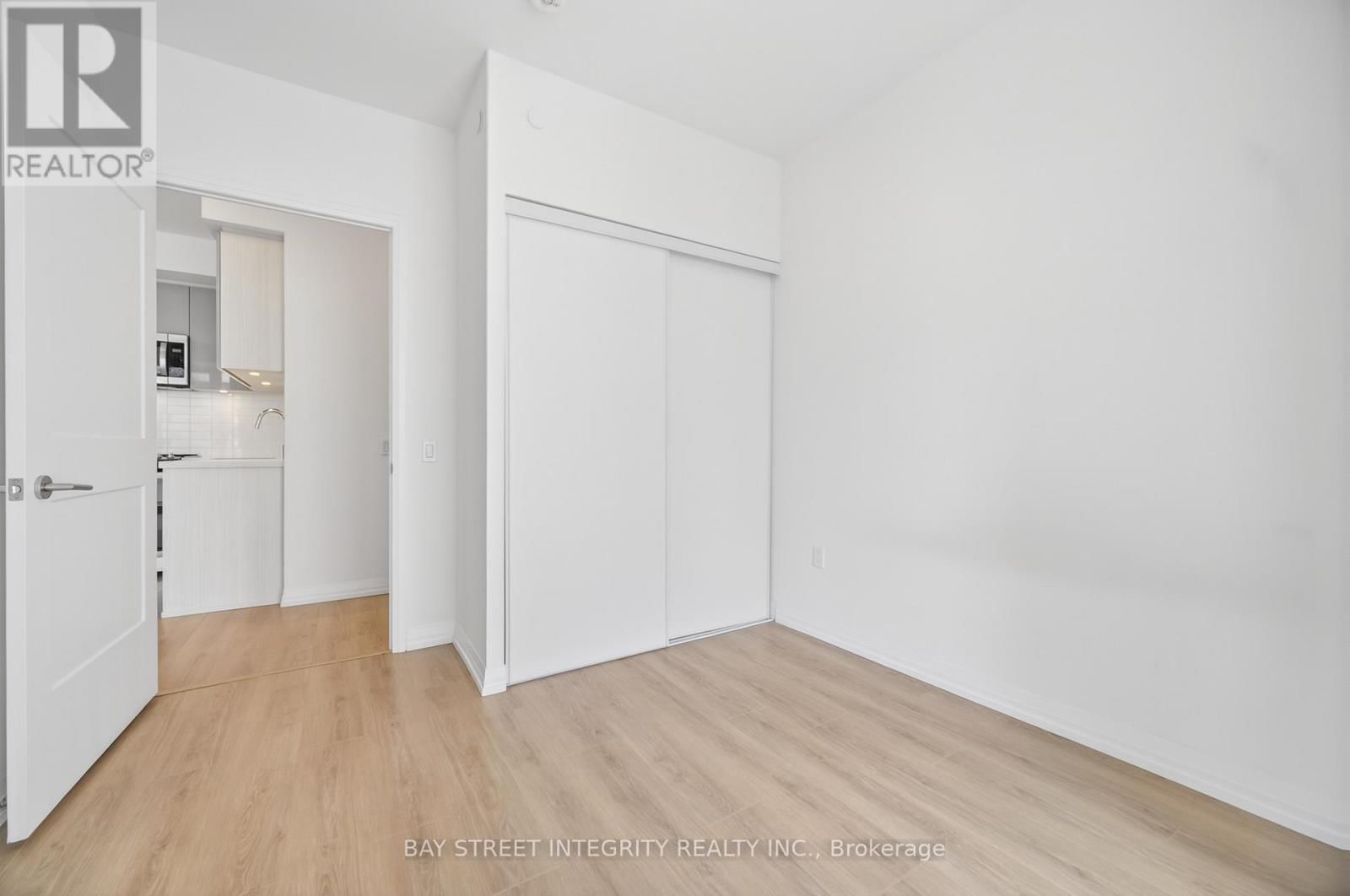 1720 - 50 DUNFIELD AVENUE Image 19