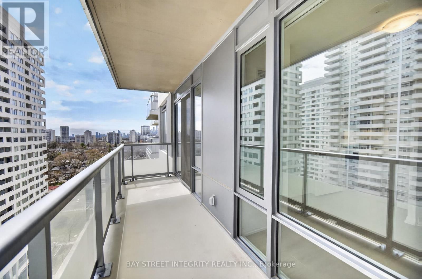 1720 - 50 DUNFIELD AVENUE Image 25