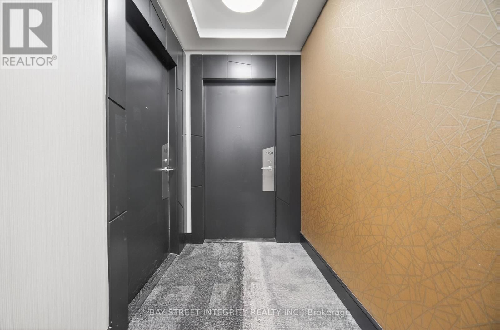 1720 - 50 DUNFIELD AVENUE Image 4