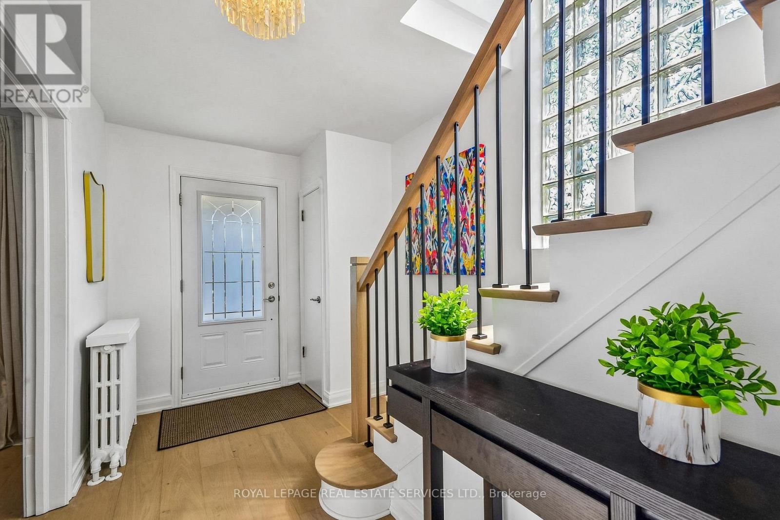 352 WINNETT AVENUE Image 2