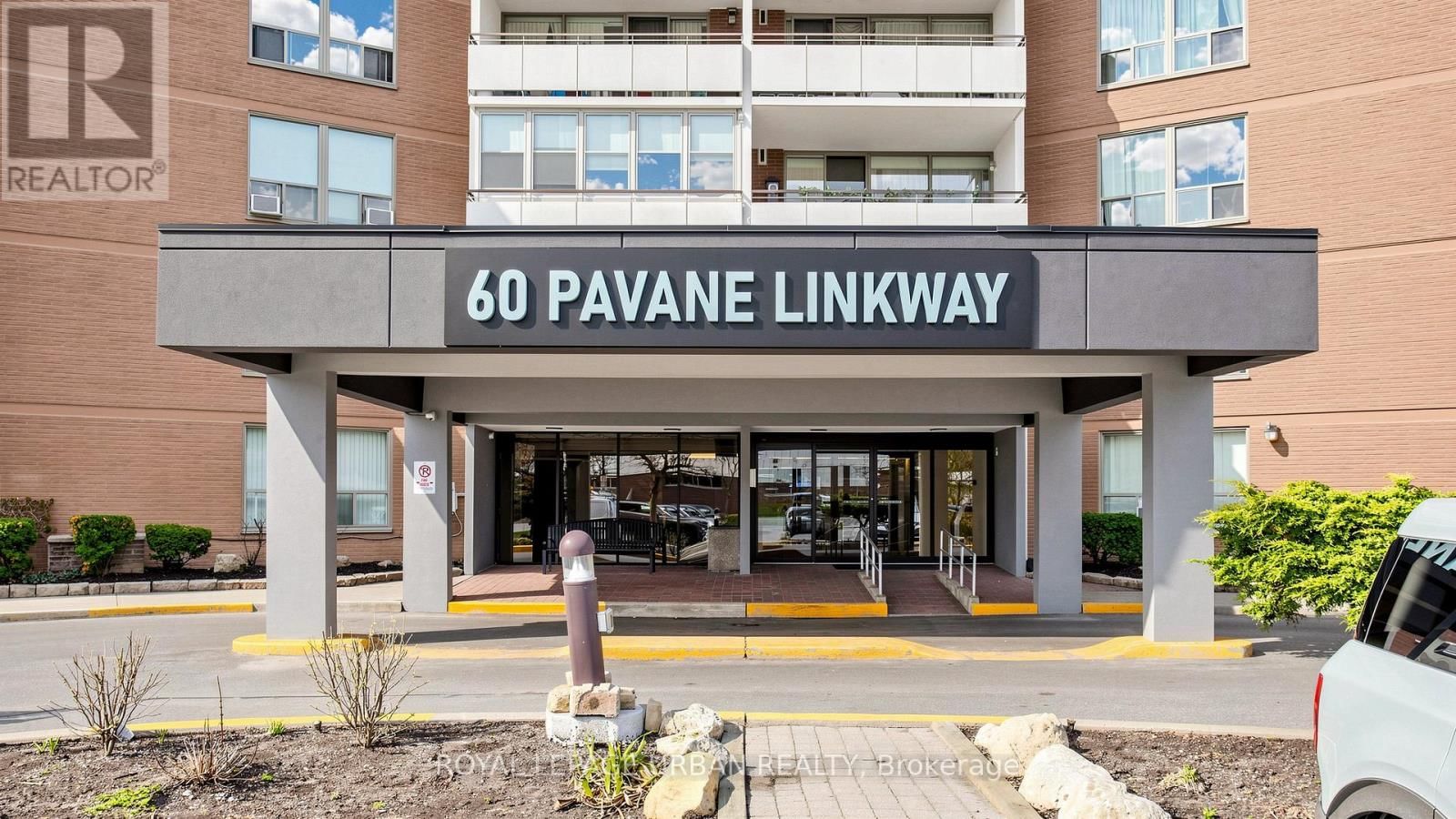 602 - 60 PAVANE LINKWAY Image 2
