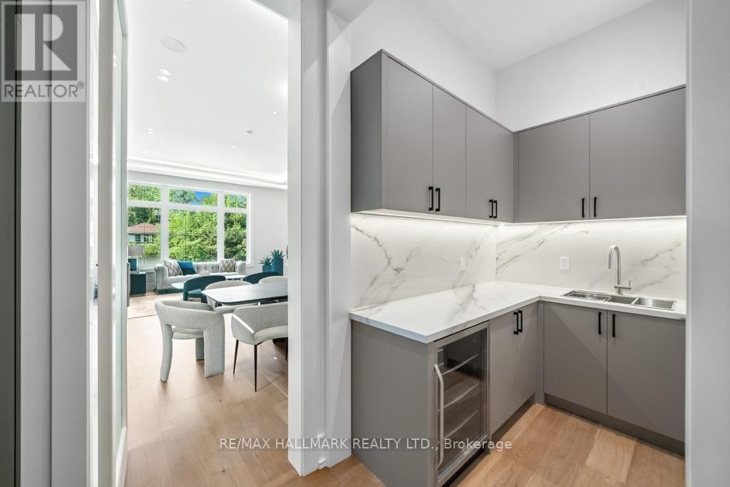 215 NORTHWOOD DRIVE Image 18