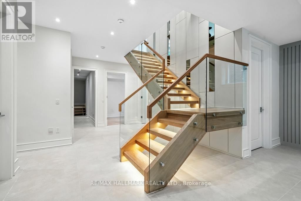 215 NORTHWOOD DRIVE Image 44