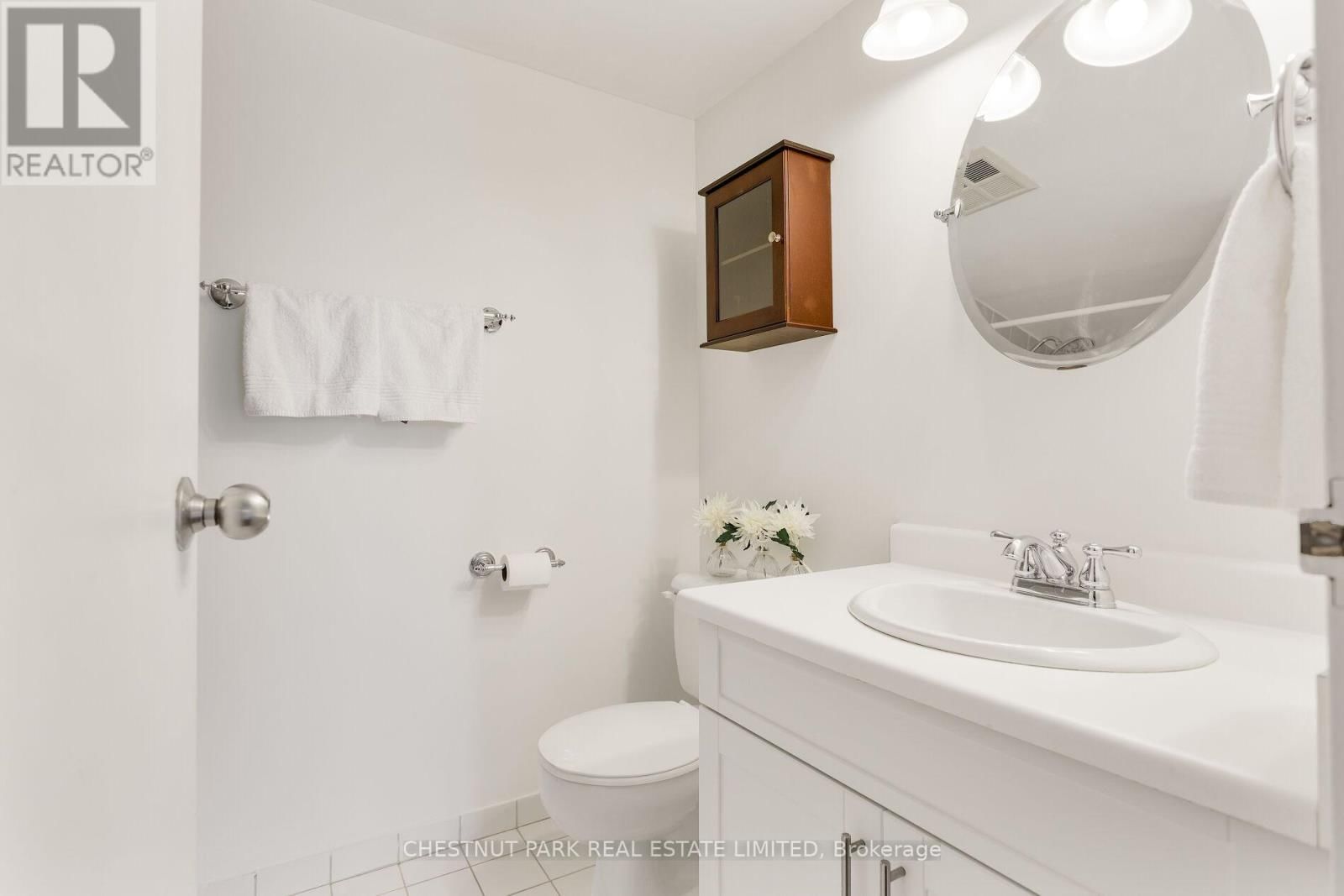 1408 - 1001 BAY STREET Image 15