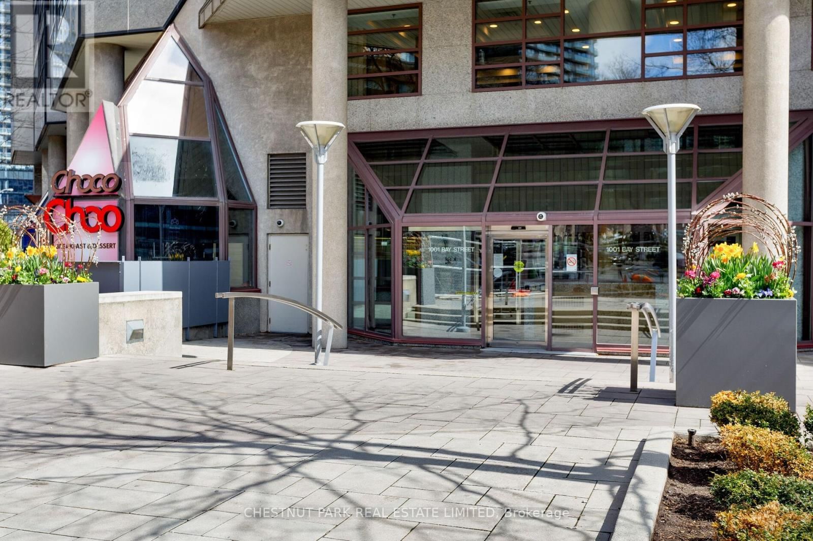 1408 - 1001 BAY STREET Image 2