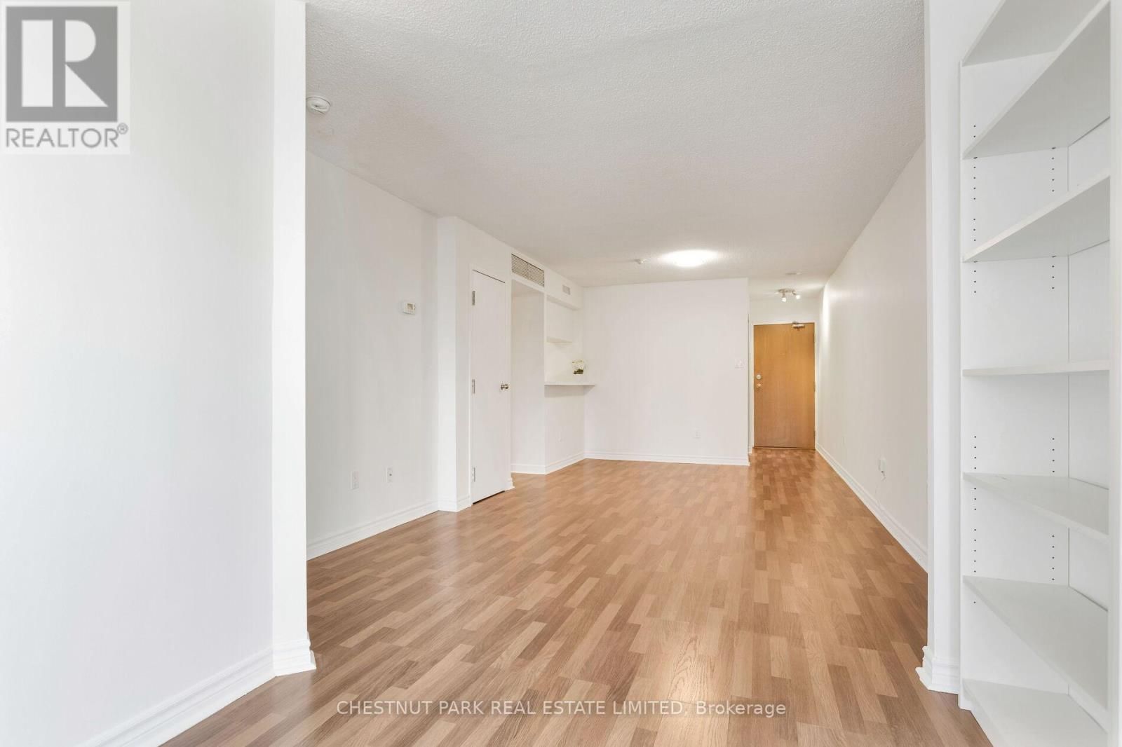 1408 - 1001 BAY STREET Image 21