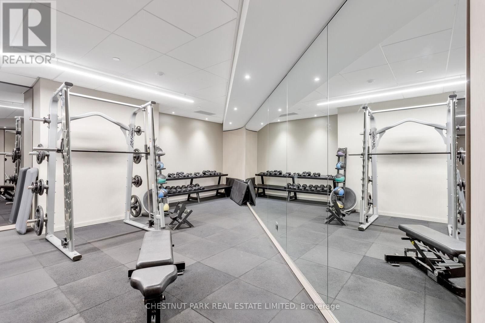 1408 - 1001 BAY STREET Image 29