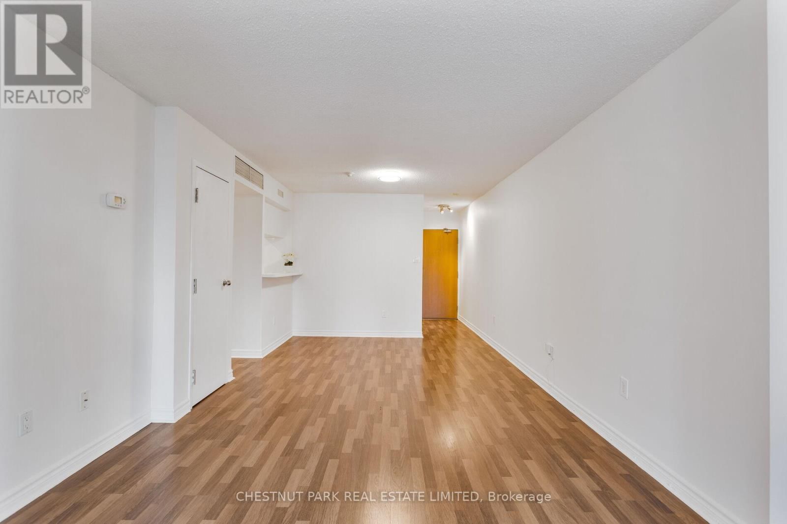 1408 - 1001 BAY STREET Image 7