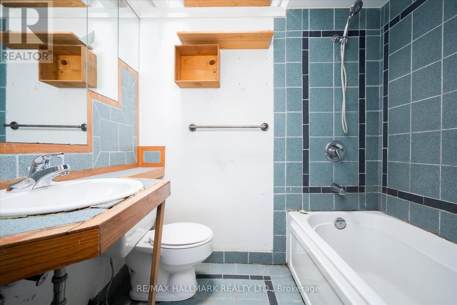 511 QUEEN STREET EAST Image 12