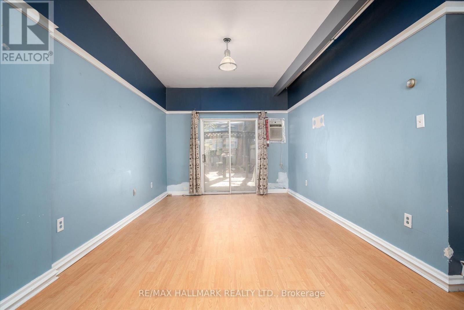 511 QUEEN STREET EAST Image 16