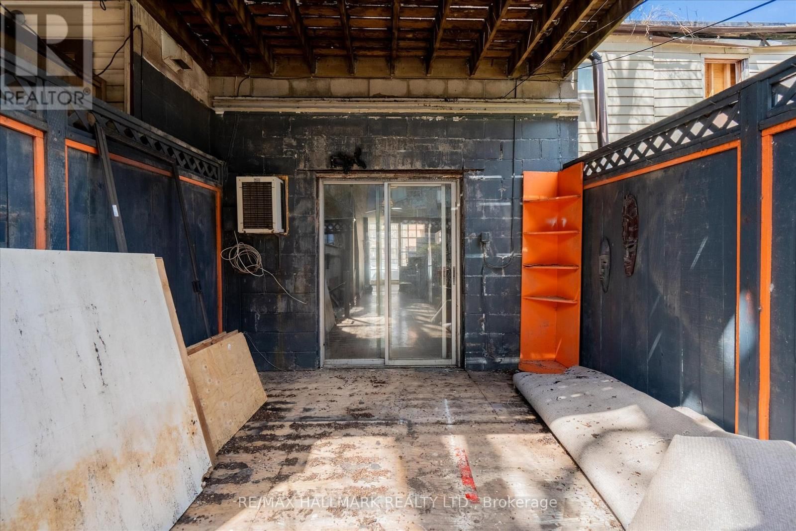 511 QUEEN STREET EAST Image 28