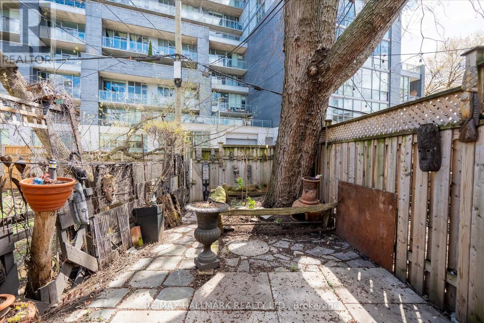 511 QUEEN STREET EAST Image 29