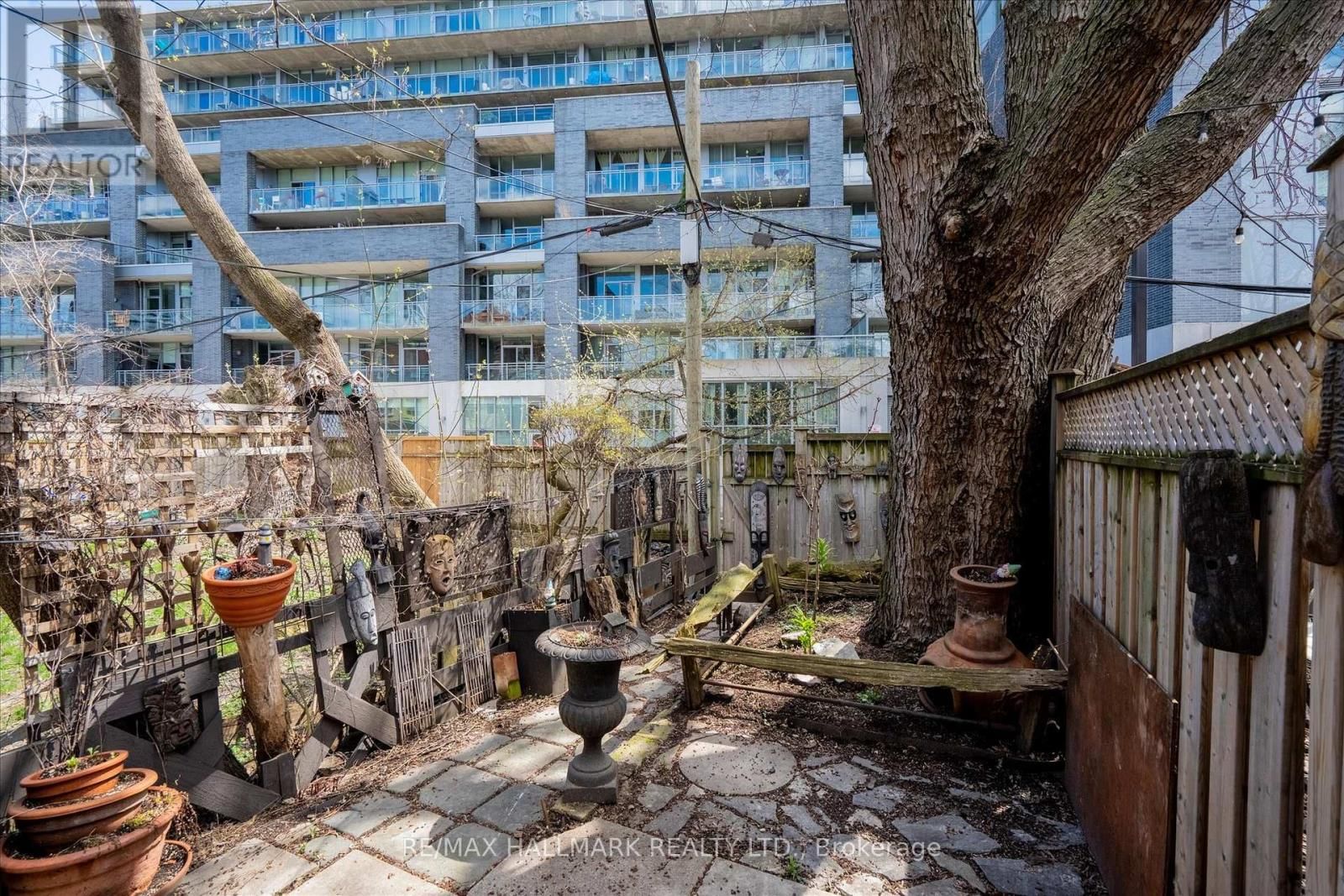 511 QUEEN STREET EAST Image 32