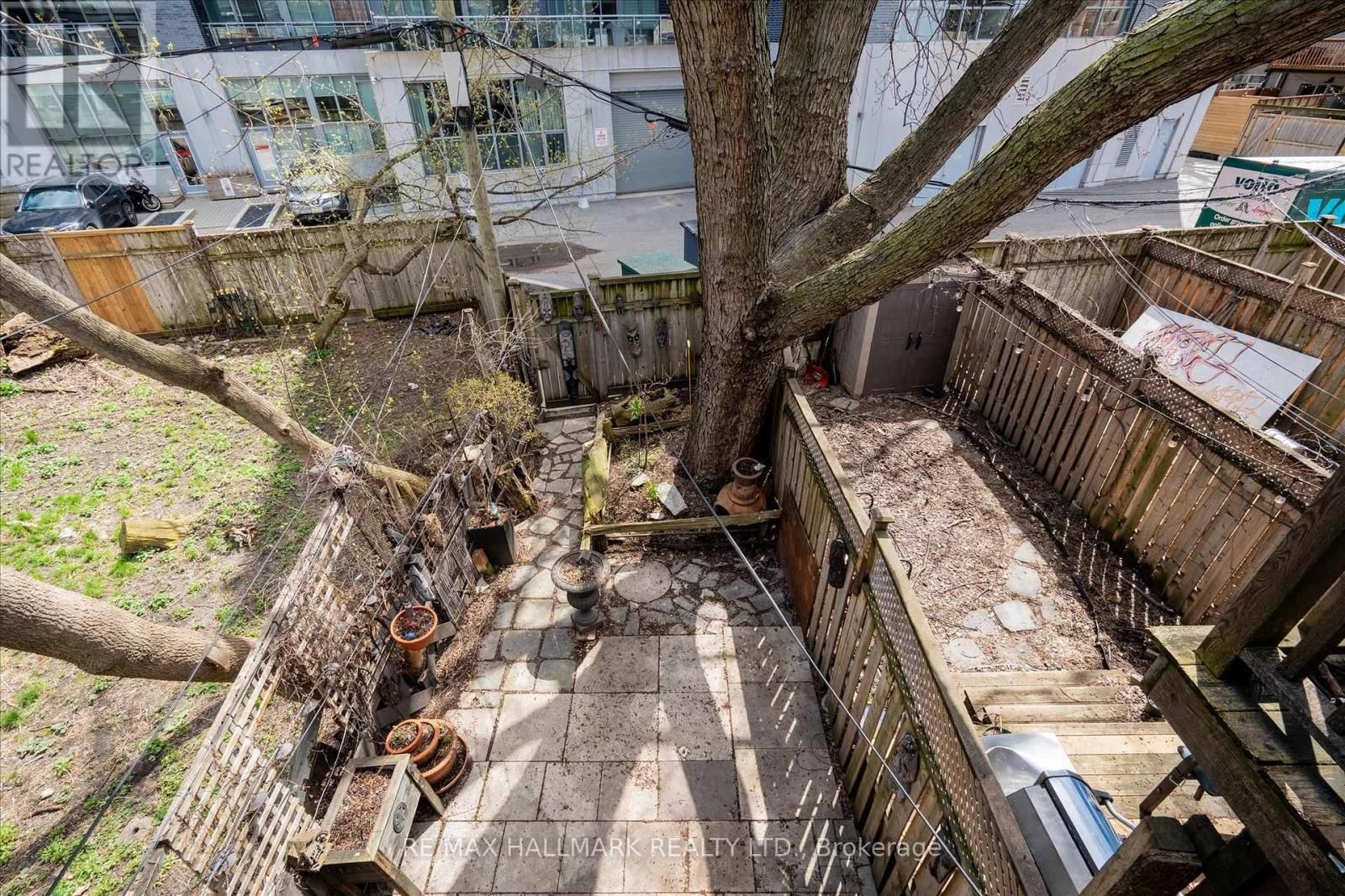 511 QUEEN STREET EAST Image 35