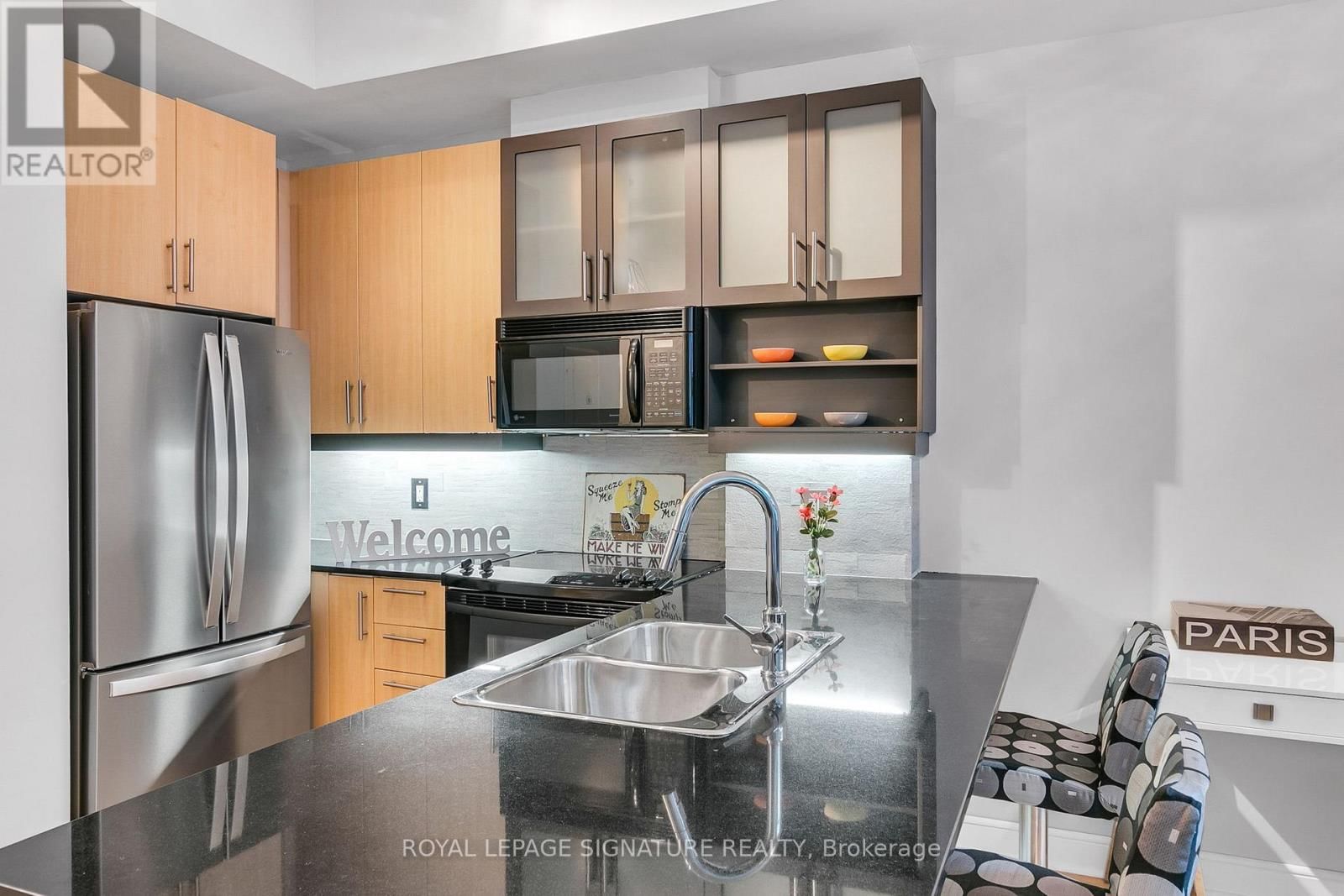 G25 - 350 WELLINGTON STREET WEST Image 8