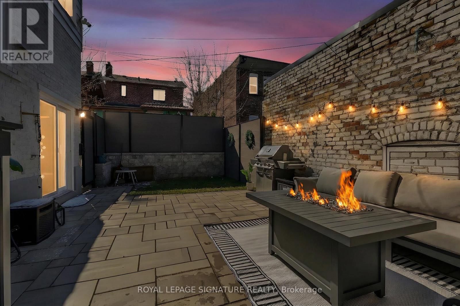 70 CLOVELLY AVENUE Image 37