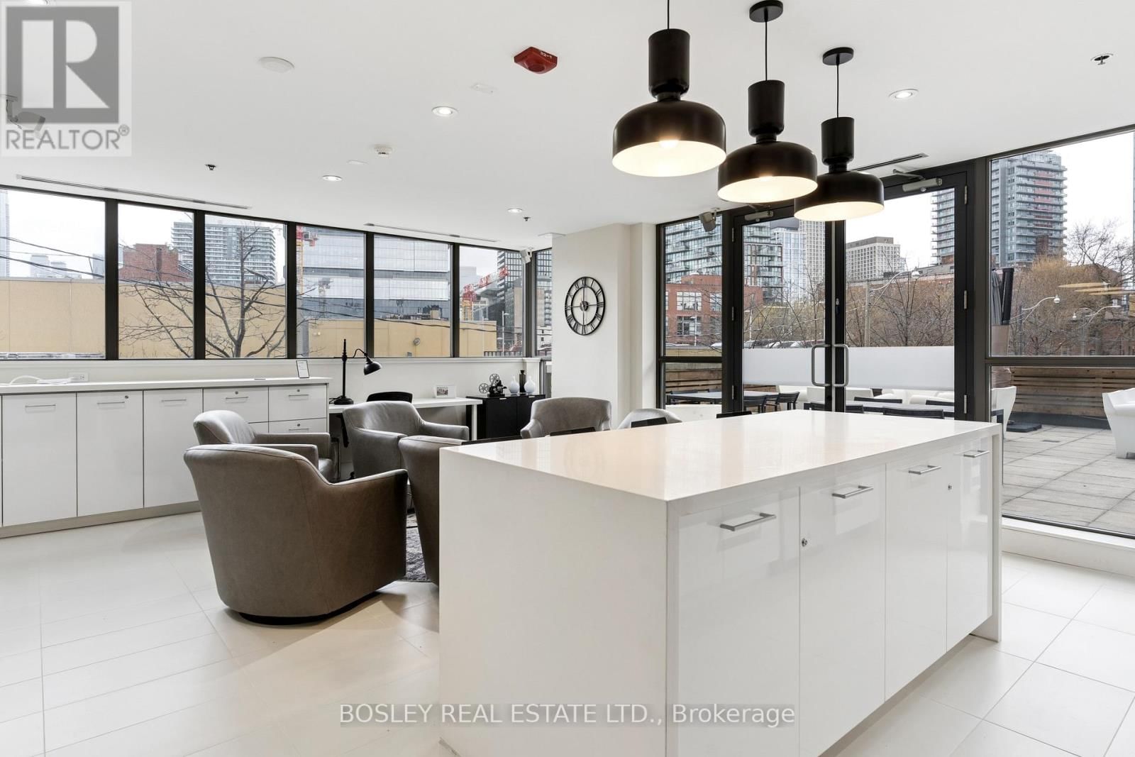 206 - 90 TRINITY STREET Image 23