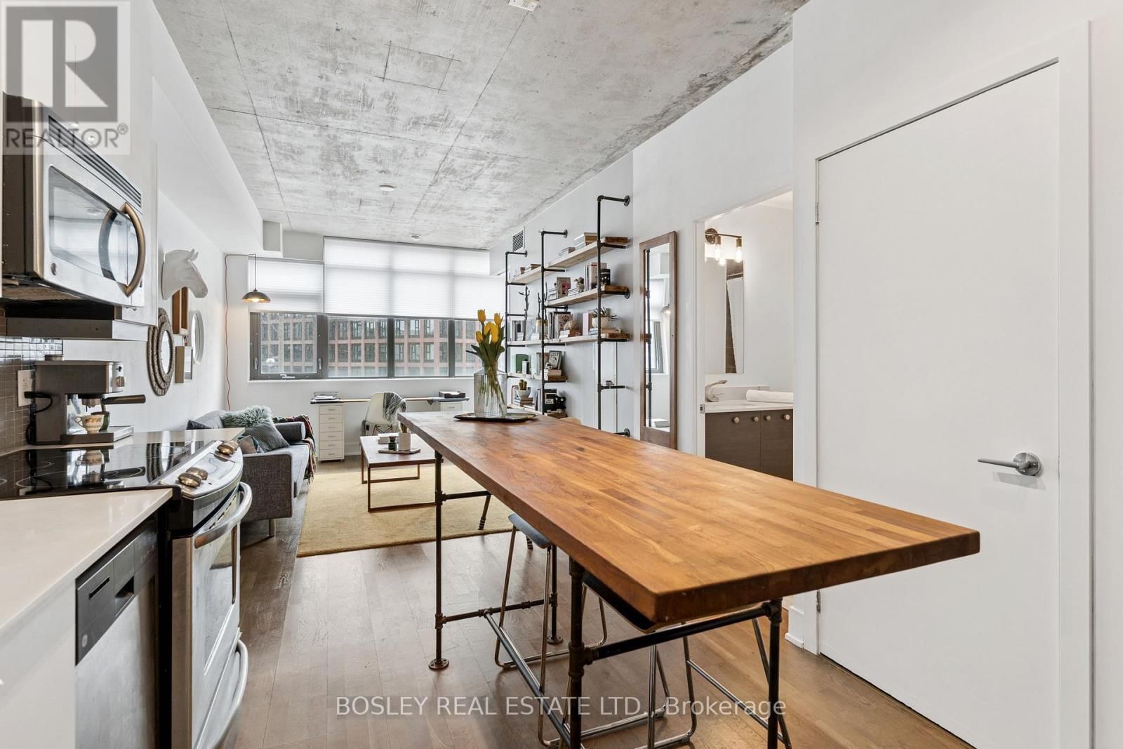 206 - 90 TRINITY STREET Image 3