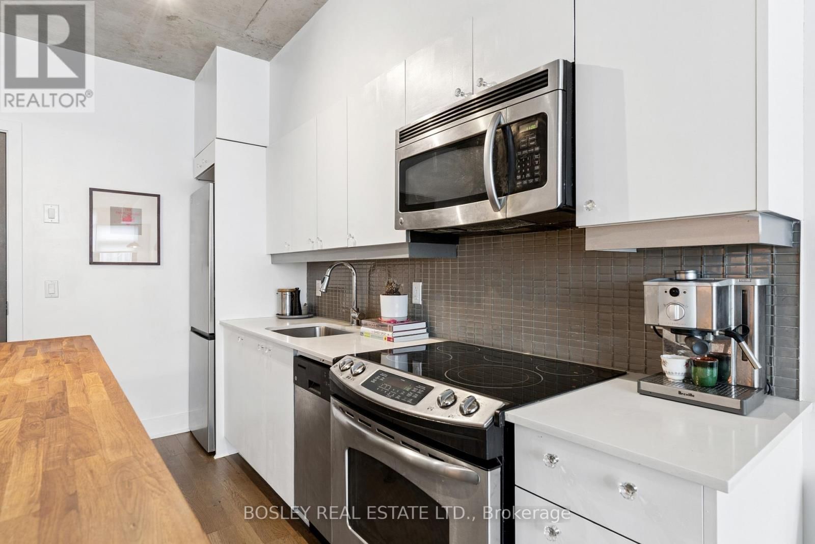 206 - 90 TRINITY STREET Image 5