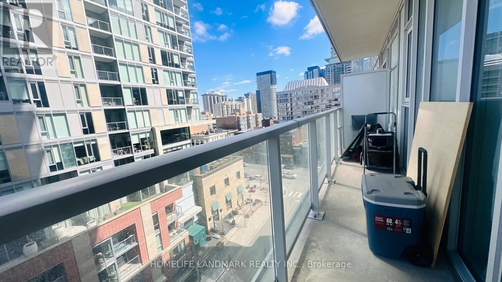 601 - 33 HELENDALE AVENUE Image 24