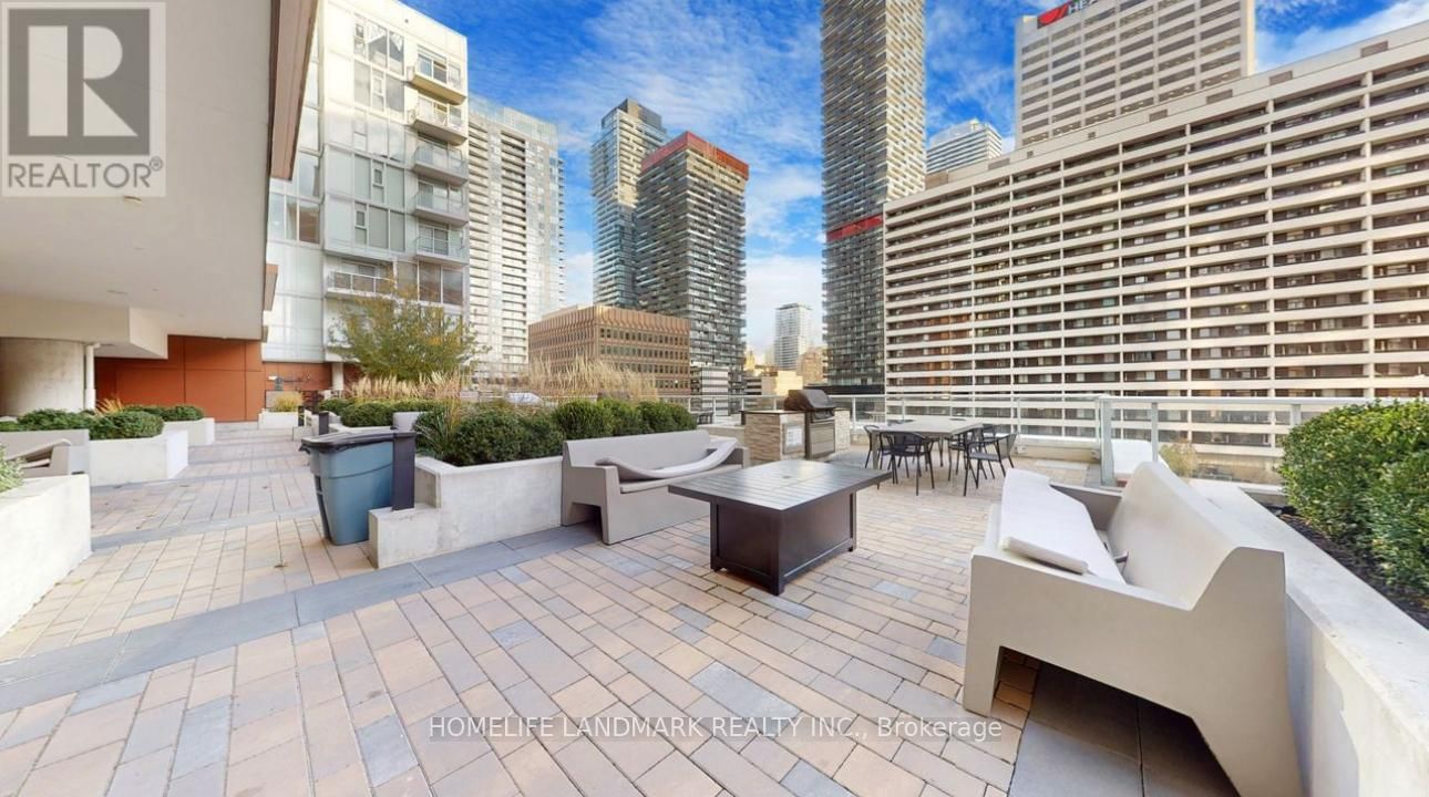 601 - 33 HELENDALE AVENUE Image 28