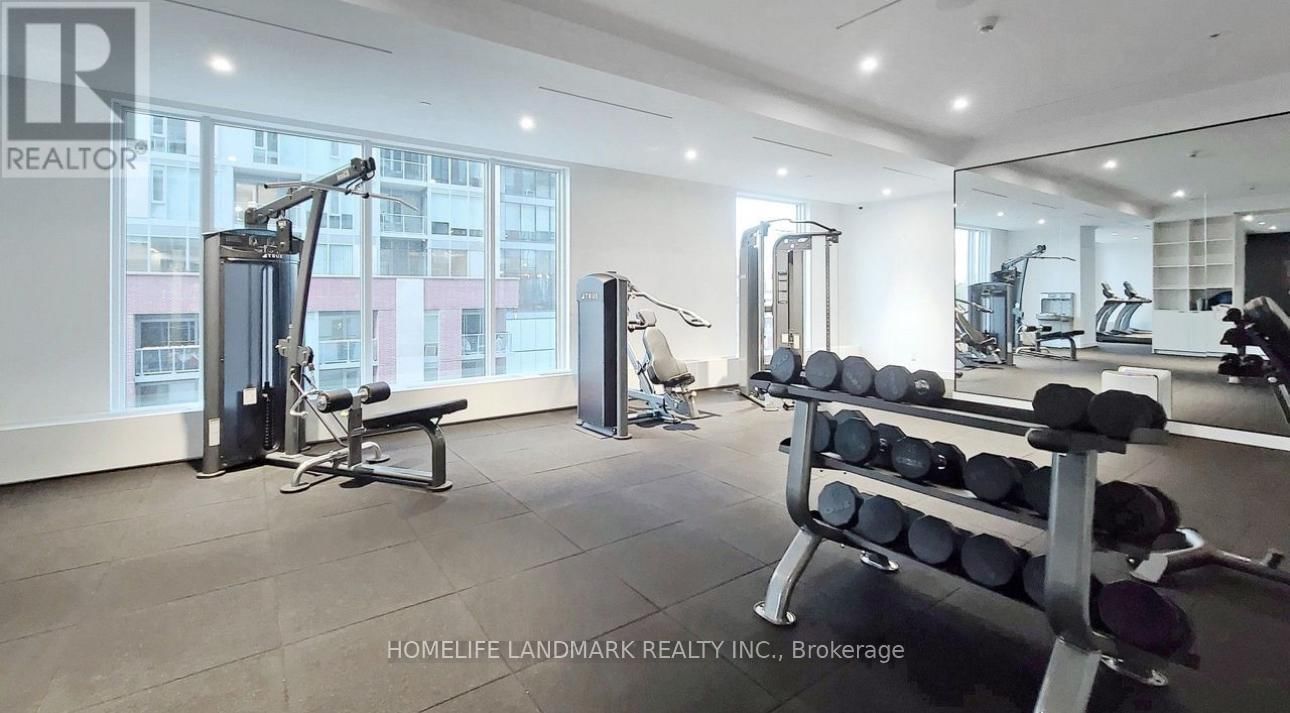 601 - 33 HELENDALE AVENUE Image 32