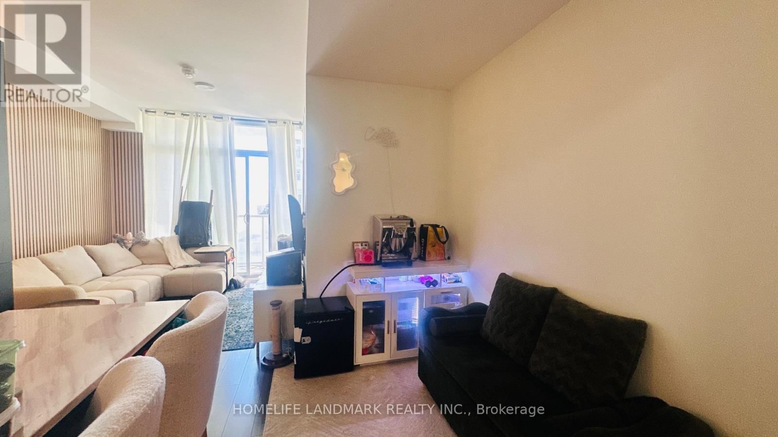 601 - 33 HELENDALE AVENUE Image 9