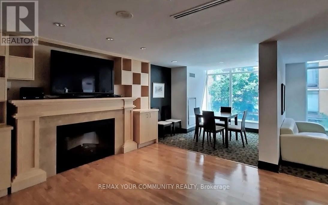 606 - 8 SCOLLARD STREET Image 23