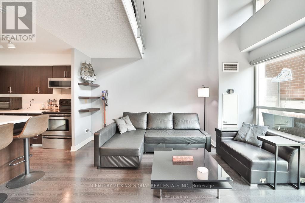 212 - 80 WESTERN BATTERY ROAD Image 12