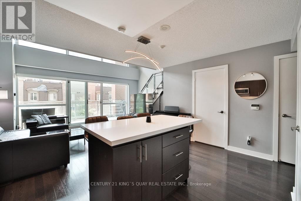 212 - 80 WESTERN BATTERY ROAD Image 13