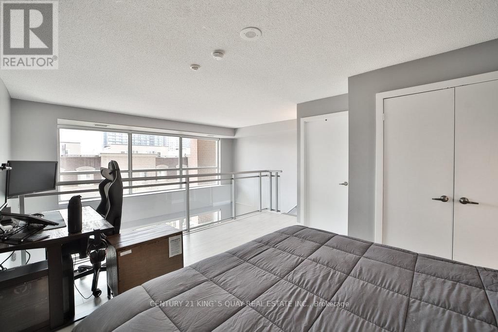 212 - 80 WESTERN BATTERY ROAD Image 24