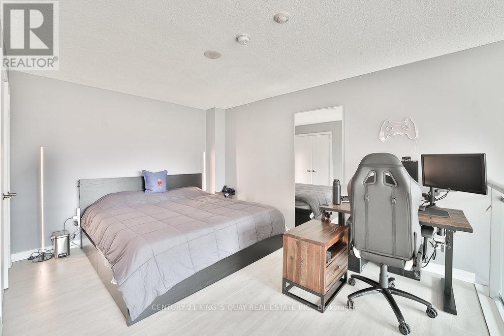 212 - 80 WESTERN BATTERY ROAD Image 27