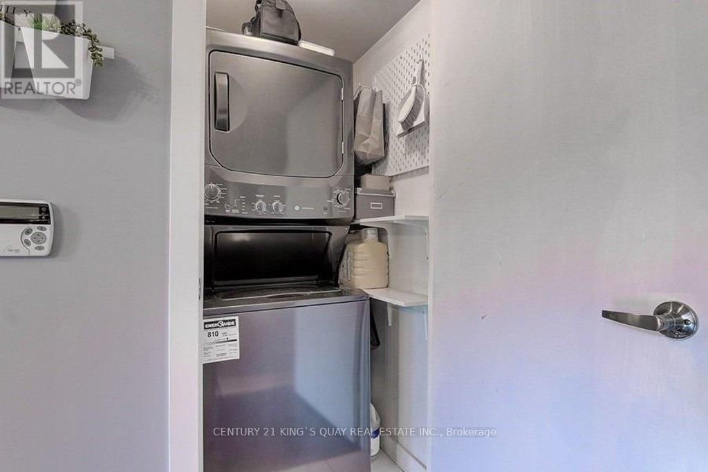 212 - 80 WESTERN BATTERY ROAD Image 33