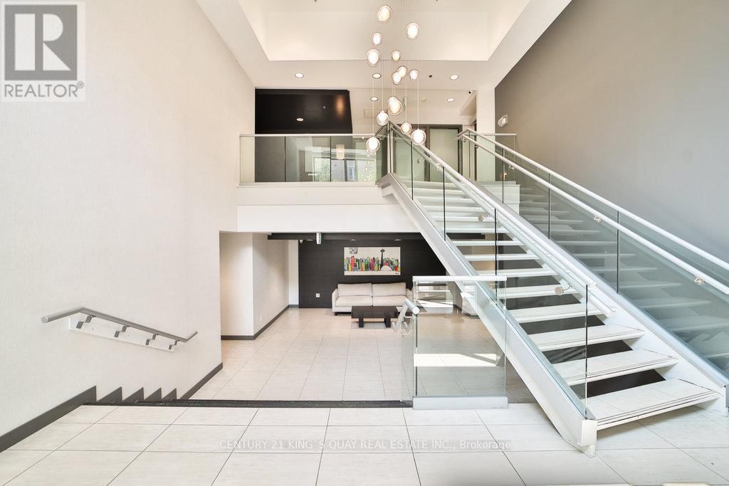 212 - 80 WESTERN BATTERY ROAD Image 35