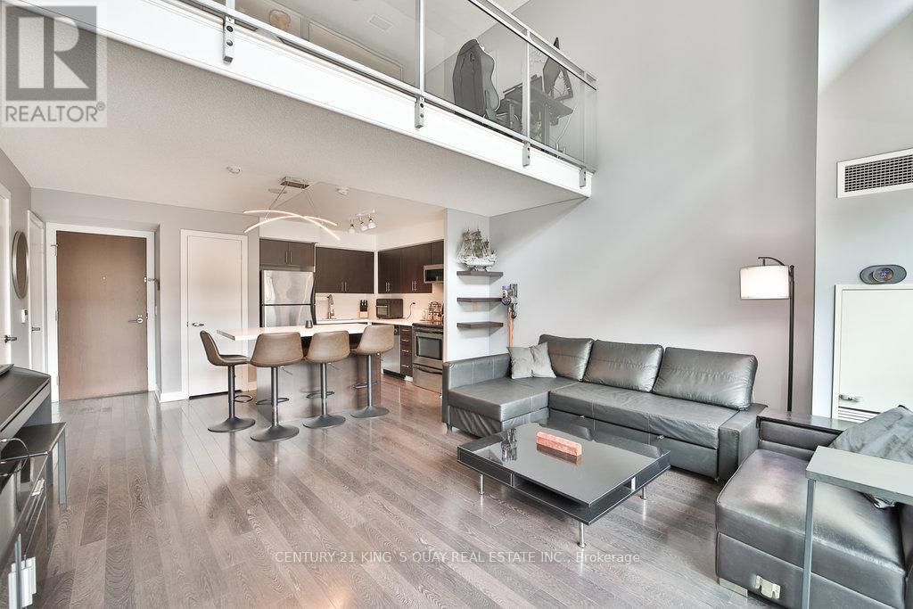 212 - 80 WESTERN BATTERY ROAD Image 4