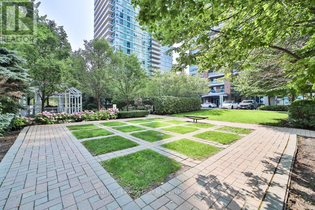 212 - 80 WESTERN BATTERY ROAD Image 40