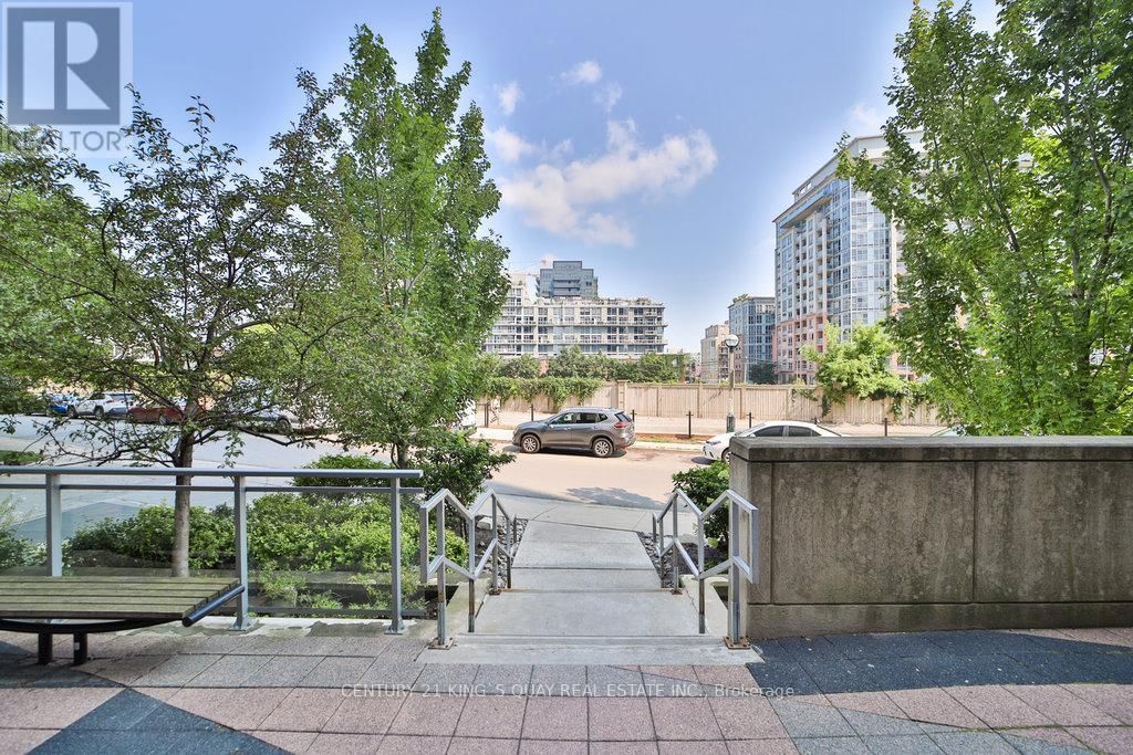 212 - 80 WESTERN BATTERY ROAD Image 42