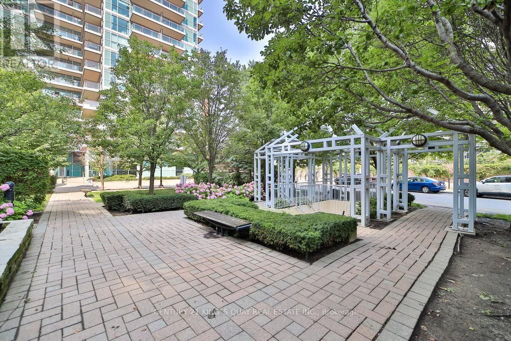 212 - 80 WESTERN BATTERY ROAD Image 44